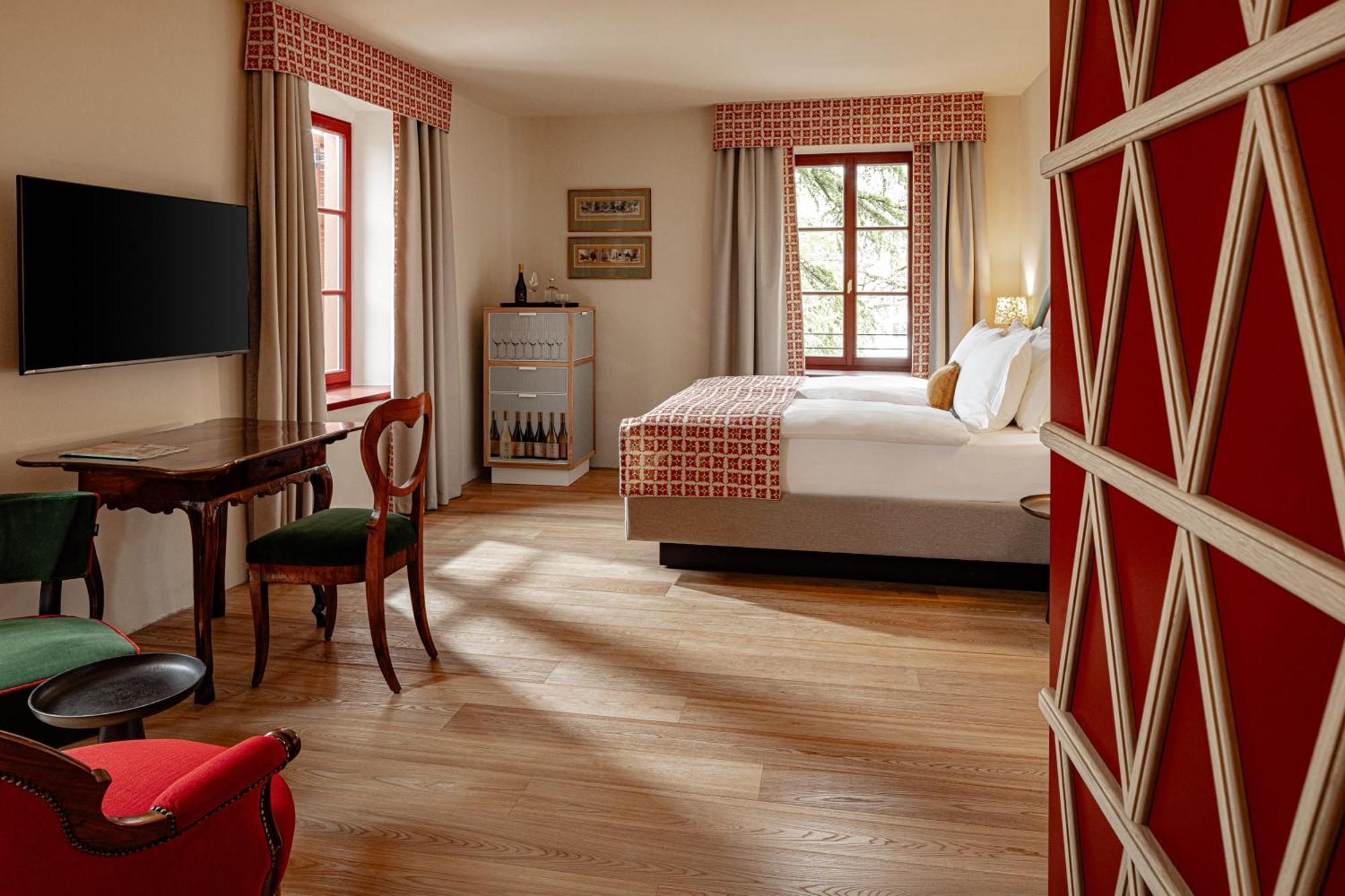 Castel Sallegg Suites Adults Only Caldaro Εξωτερικό φωτογραφία