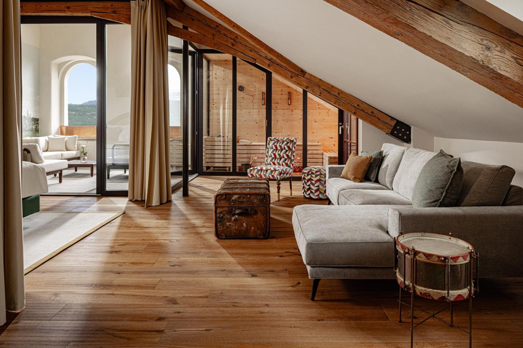 Castel Sallegg Suites Adults Only Caldaro Εξωτερικό φωτογραφία